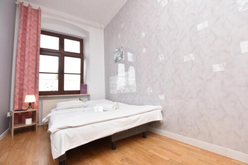 City Central Hostel Wrocław - pokój prywatny, wspólna łazienka. ul. Igielna 40, Wrocław Rynek. 