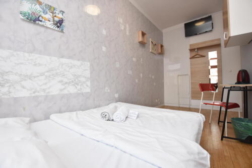 City Central Hostel Wrocław - pokój prywatny, wspólna łazienka. ul. Igielna 40, Wrocław Rynek. 