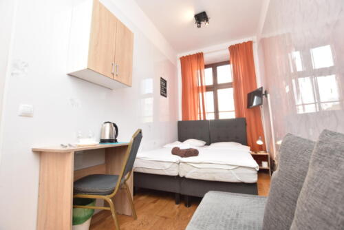 City Central Hostel Wrocław - pokój prywatny, wspólna łazienka. ul. Igielna 40, Wrocław Rynek. 
