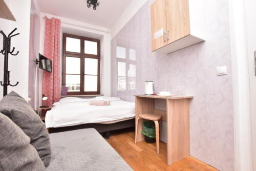 City Central Hostel Wrocław - pokój prywatny, wspólna łazienka. ul. Igielna 40, Wrocław Rynek. 