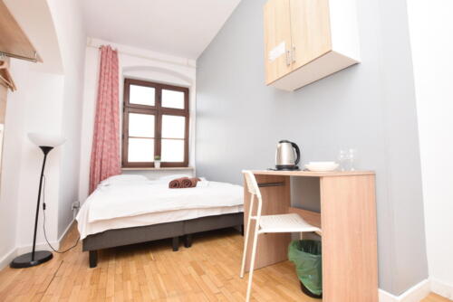 City Central Hostel Wrocław - pokój prywatny, wspólna łazienka. ul. Igielna 40, Wrocław Rynek. 