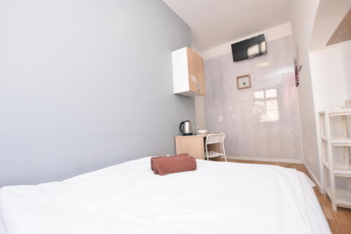 City Central Hostel Wrocław - pokój prywatny, wspólna łazienka. ul. Igielna 40, Wrocław Rynek. 